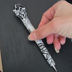 Skull Design Pen Unisex Black Ink Office Supply Skeleton 3 D roses